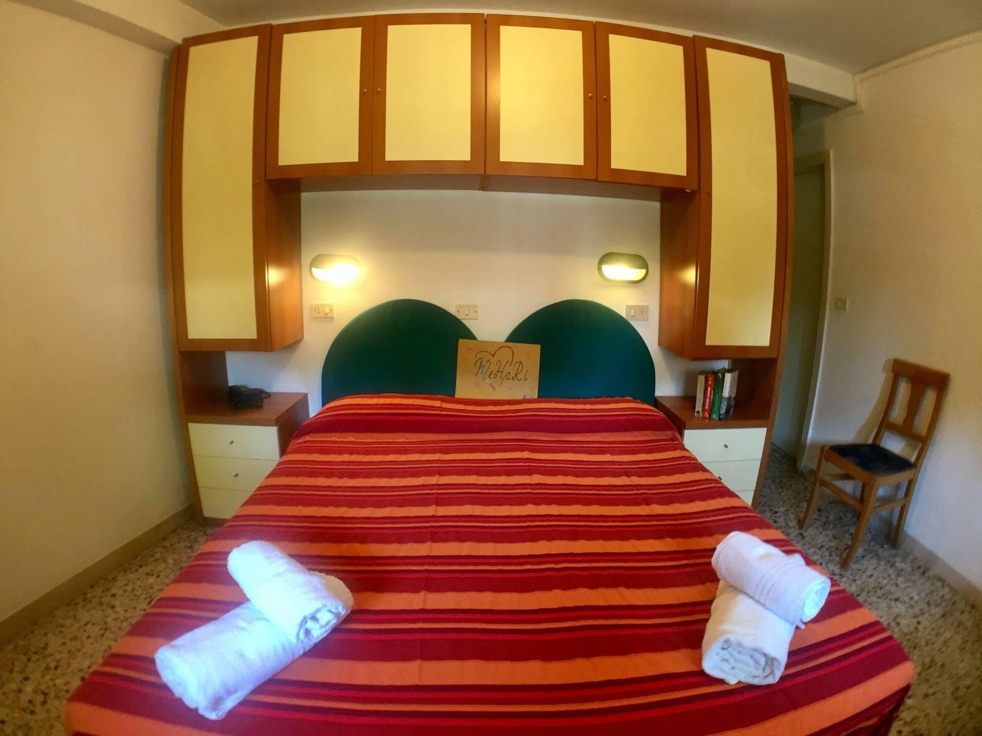 Hotel Mehari Риччоне Экстерьер фото